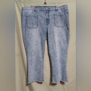A DG2 By Diane Gilman Light Blue Star Patterned Women Crop Capri Jeans